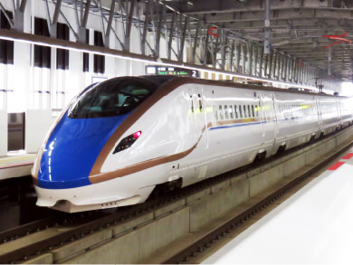 北陸新幹線開通に合わせ、駅周辺の整備工事